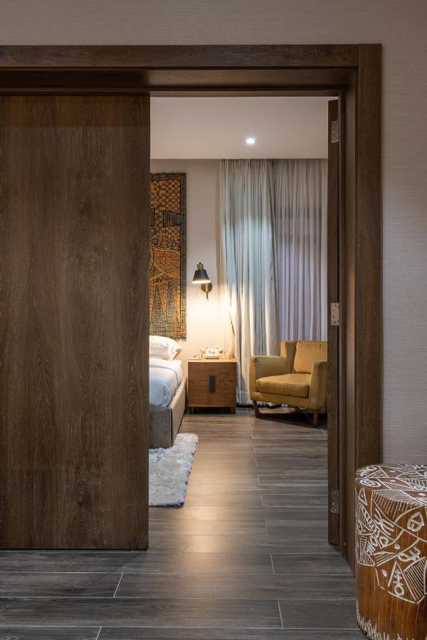 The White Orchid Hotel Lagos Buitenkant foto