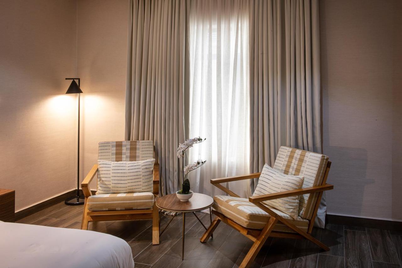 The White Orchid Hotel Lagos Buitenkant foto