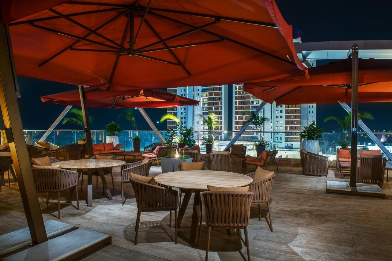 The White Orchid Hotel Lagos Buitenkant foto